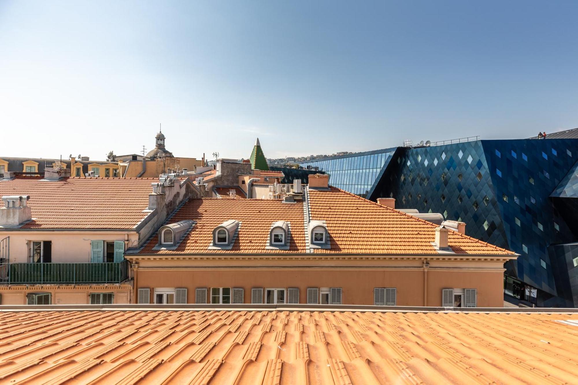 Homelivia, Attic -mansarde Sous Les Toits De Apartment *