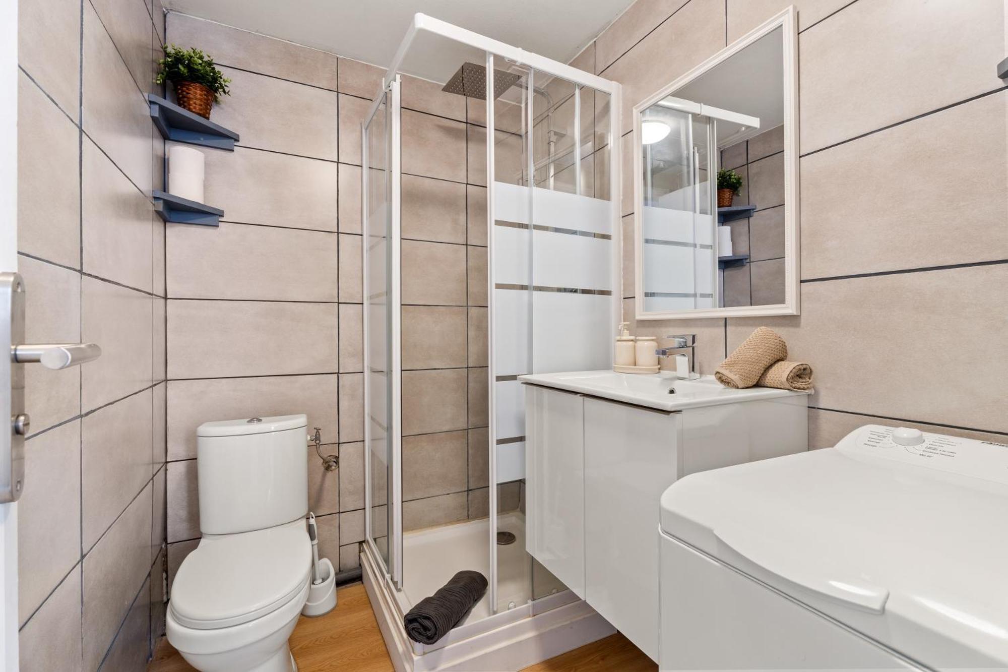 Renting - Clemenceau - Riviera Cocoon Calm Elegance Design Apartment Nice