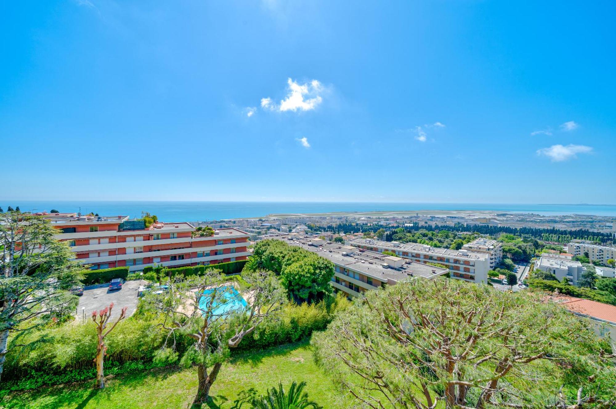 Vue Parking Clim Apartment *