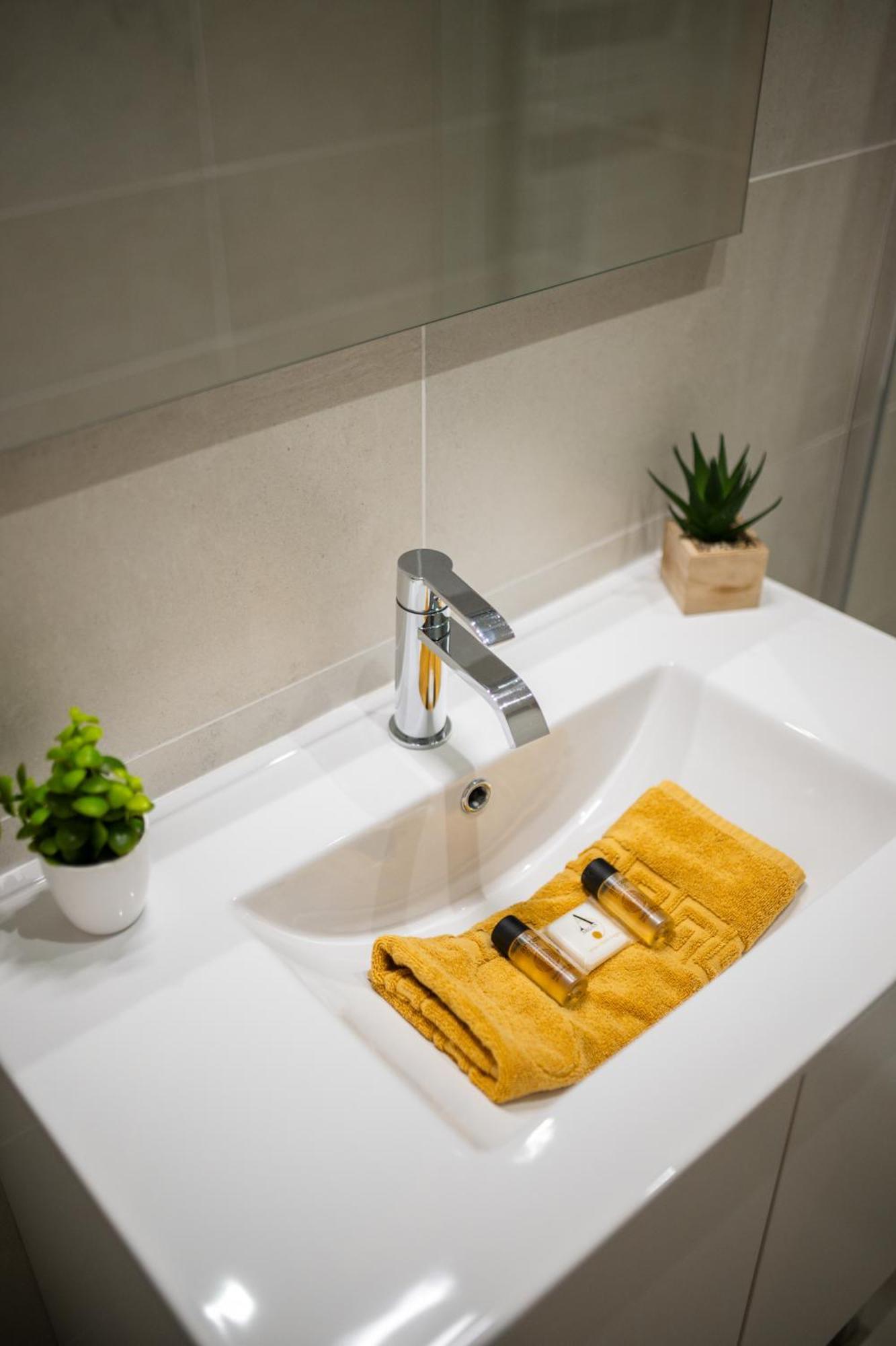 Maison De Familiale, 5 Chambres, Terrasse, A 20 Minutes Du Centre