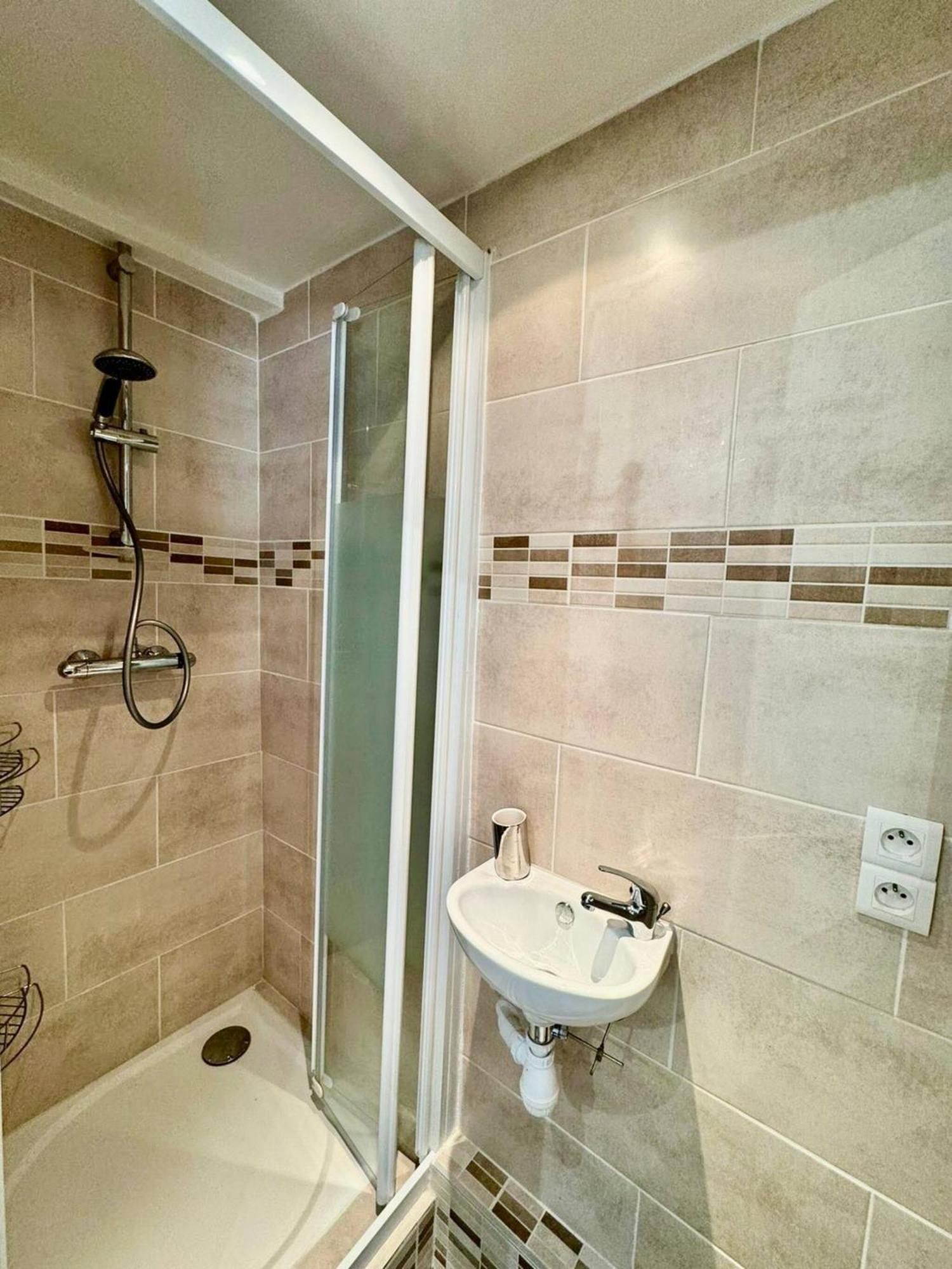 Port Bonaparte Place Du Pin * Nice