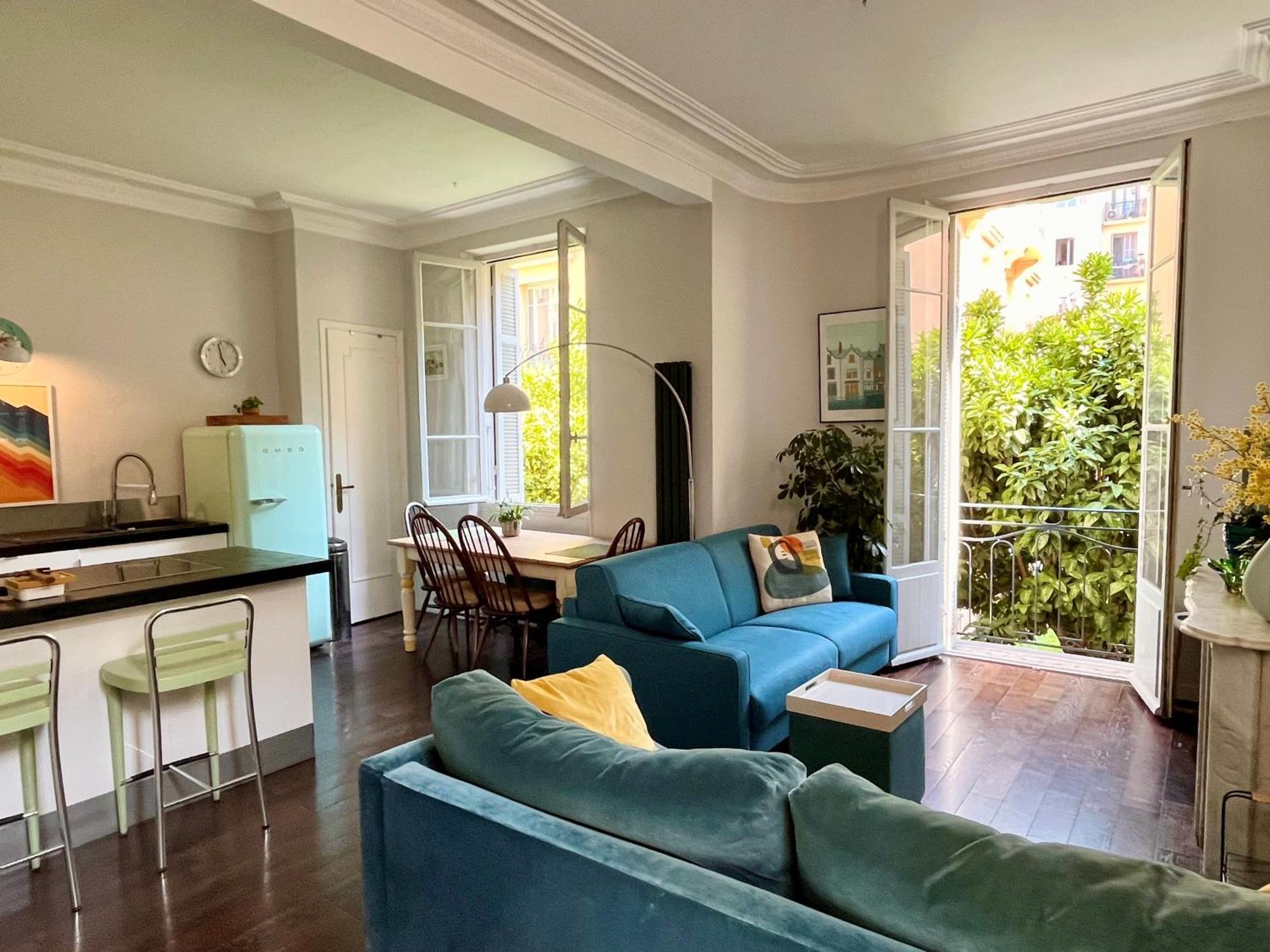 Apartment Berlioz Blue Ap4458 By Riviera Homes