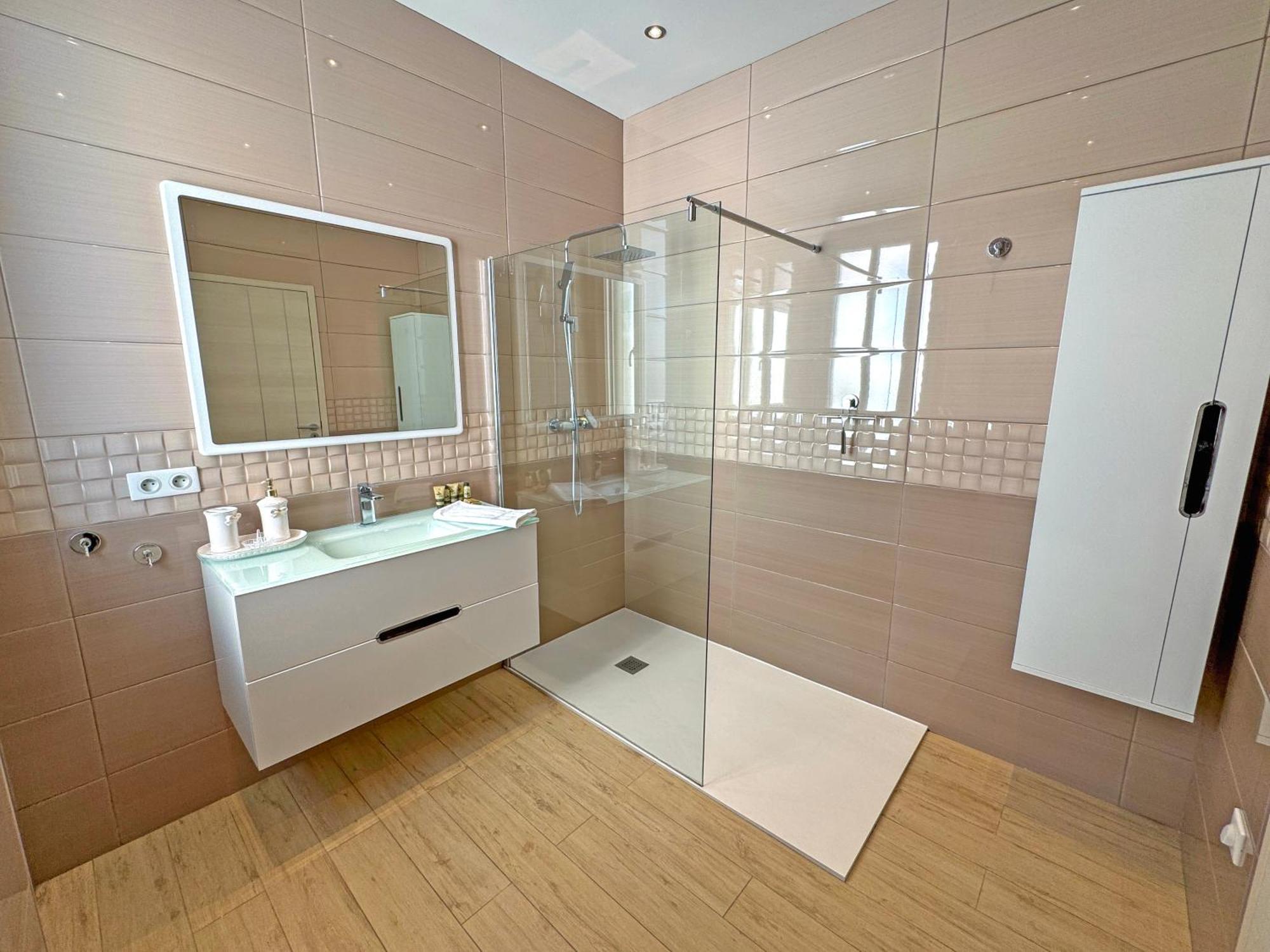 Derniere Etage Sur La Promenade! Apartment *