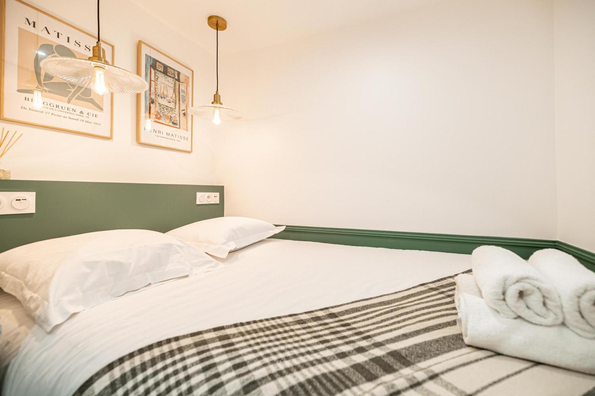 Newly Remodeled Charming With 2 Separate Bedrooms Each With Its Own Entrances, Second Bedroom Is Located Outside Main *