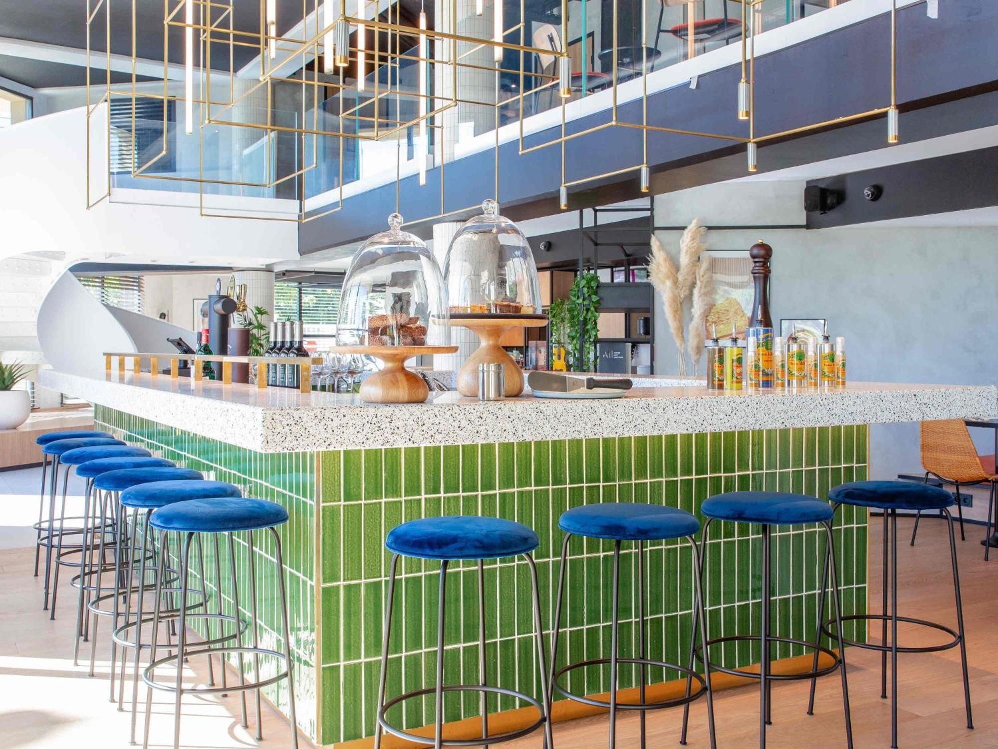 Ibis Aeroport Promenade Des 3*