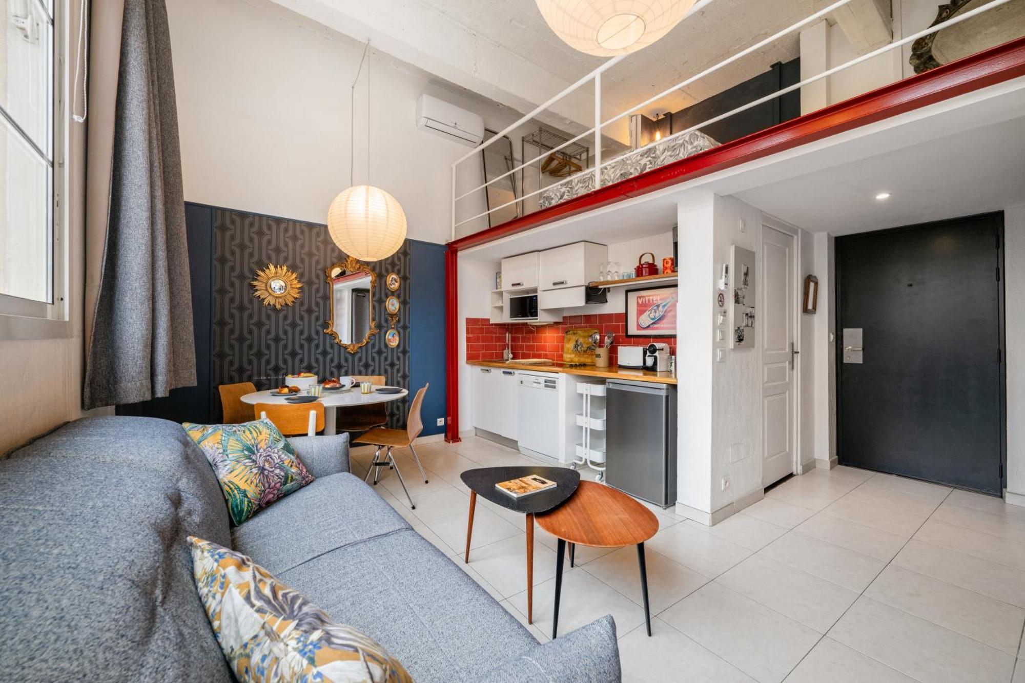 Nice-duplex-plage-parking-cimatisation Apartment