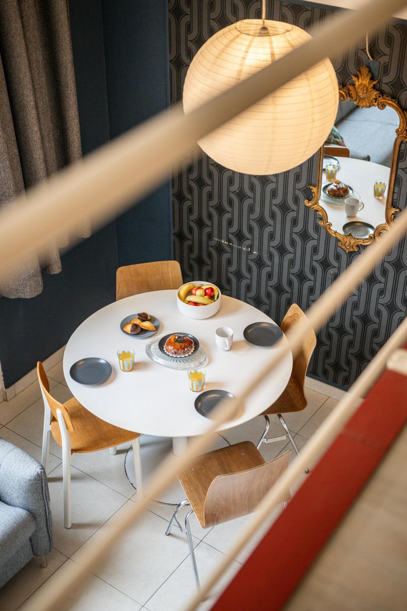 Nice-duplex-plage-parking-cimatisation Apartment *