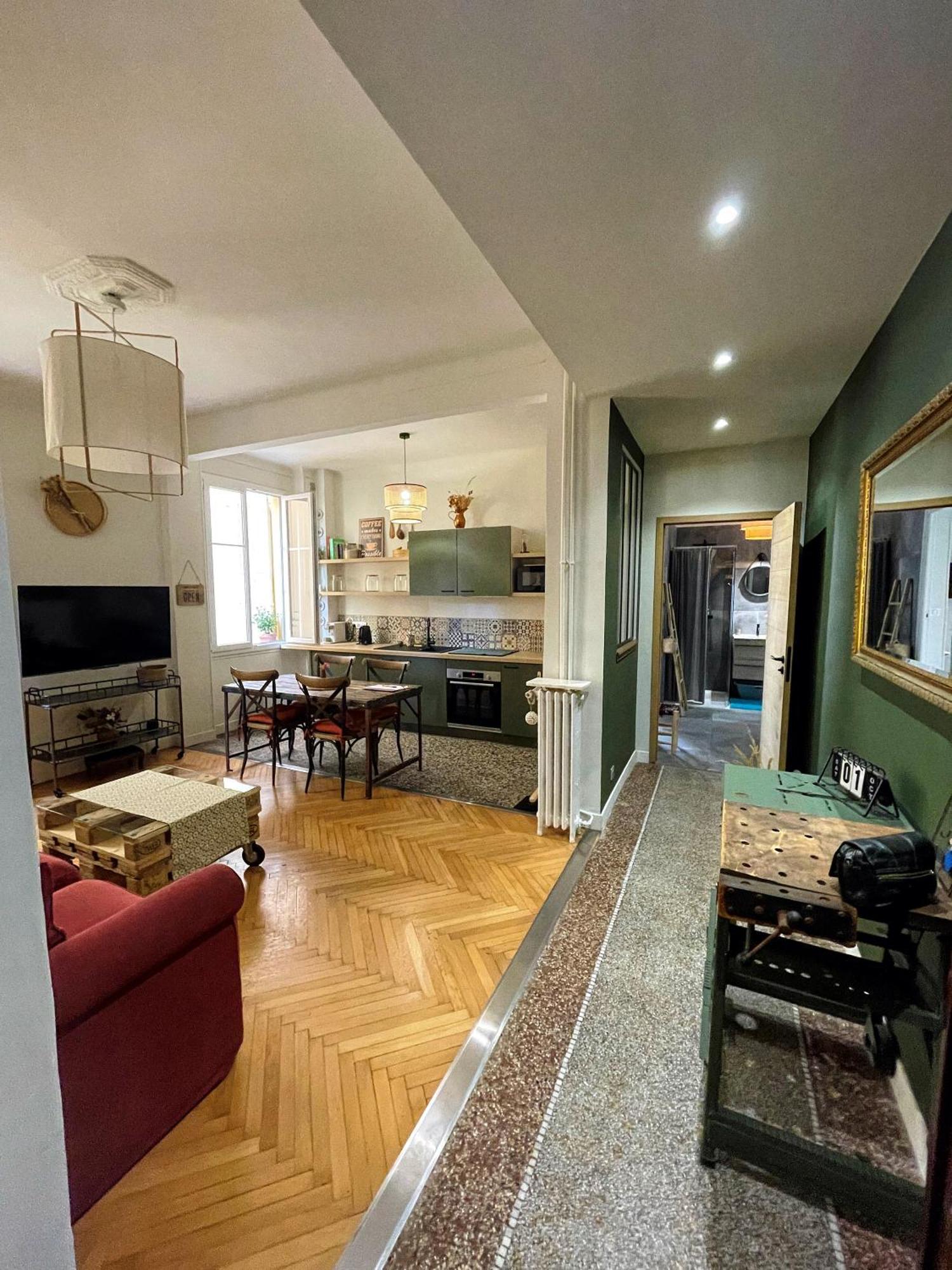 2 Pieces Bourgeois Meuble, Aeroport Tramway * Nice