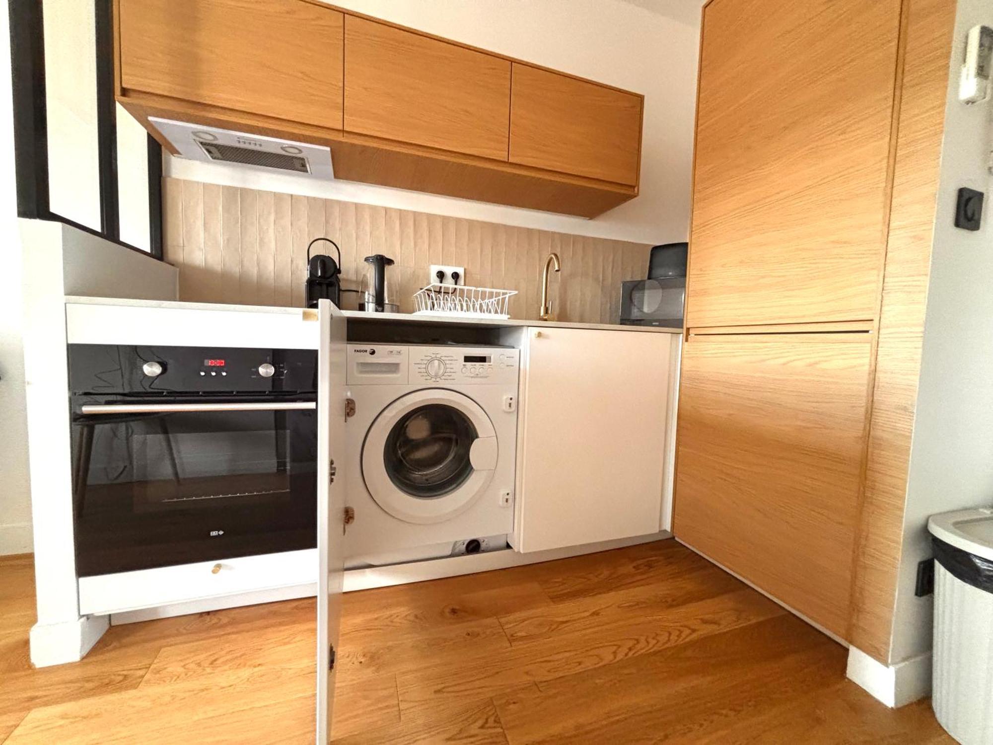 Atelier De Lumiere Gambetta