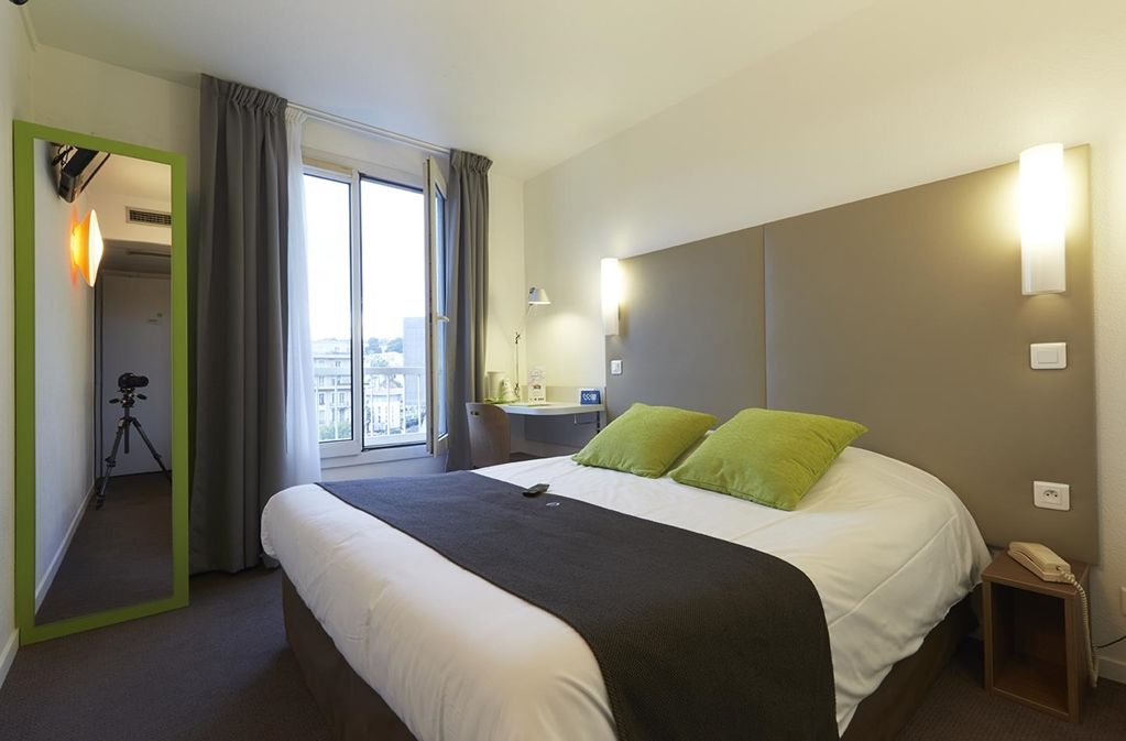 Hotel Campanile Centre Acropolis