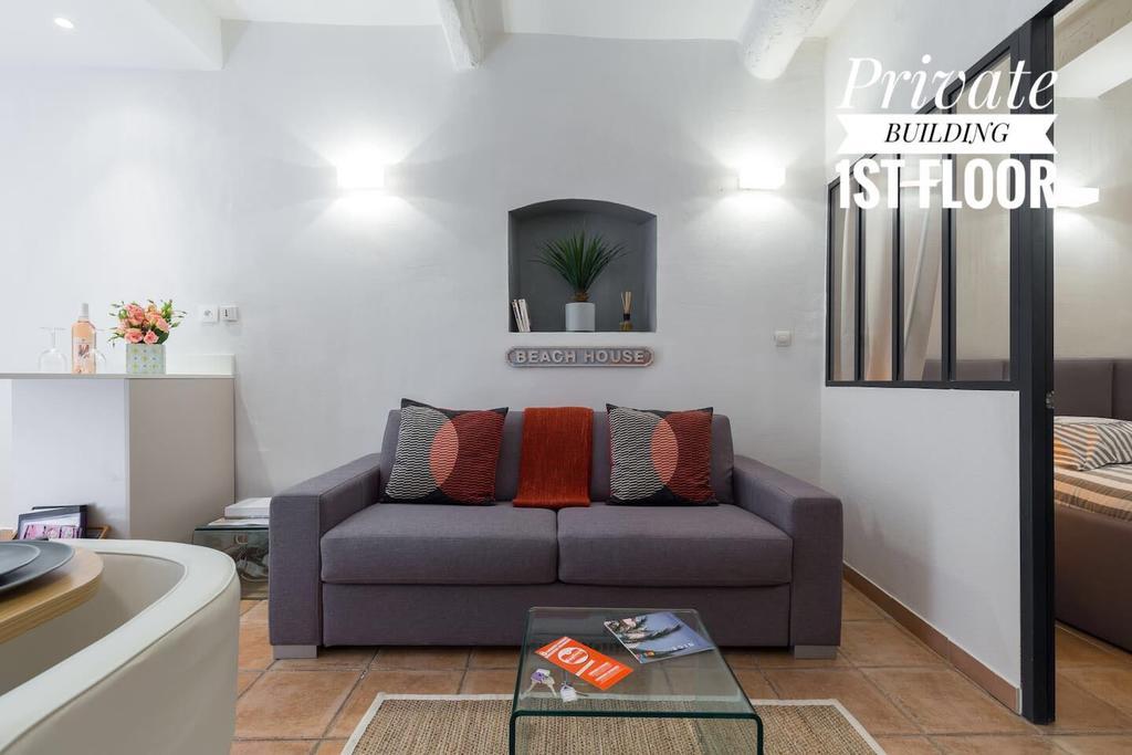 Private Building, 4 Apts, Unique At - Old Town Appartement *