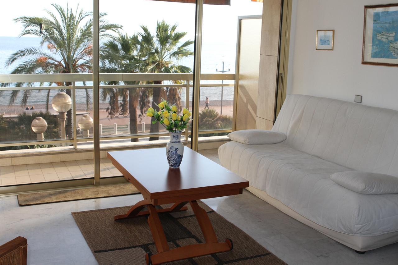 Sea View *
