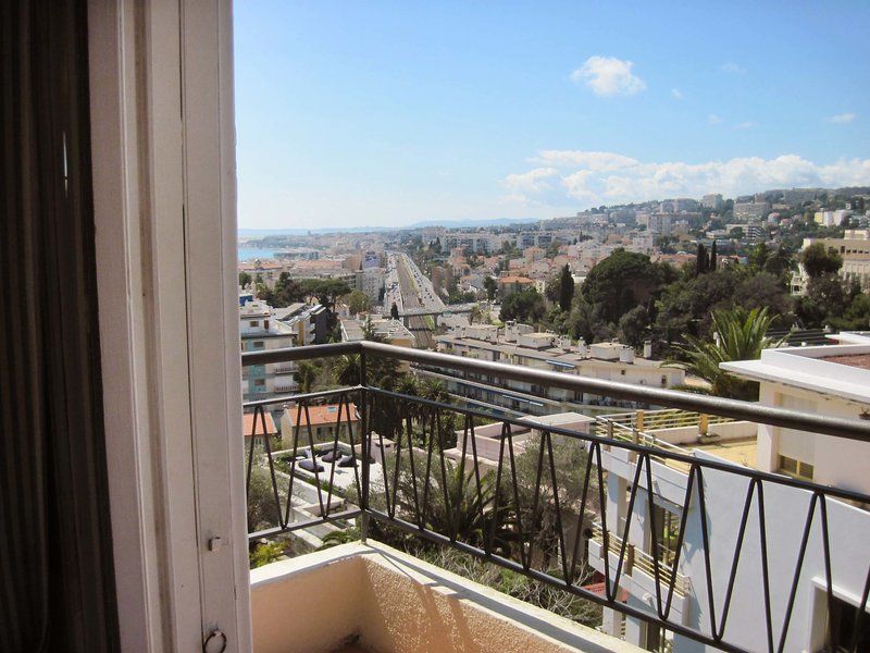 Alltitude 52 Hotel 3*