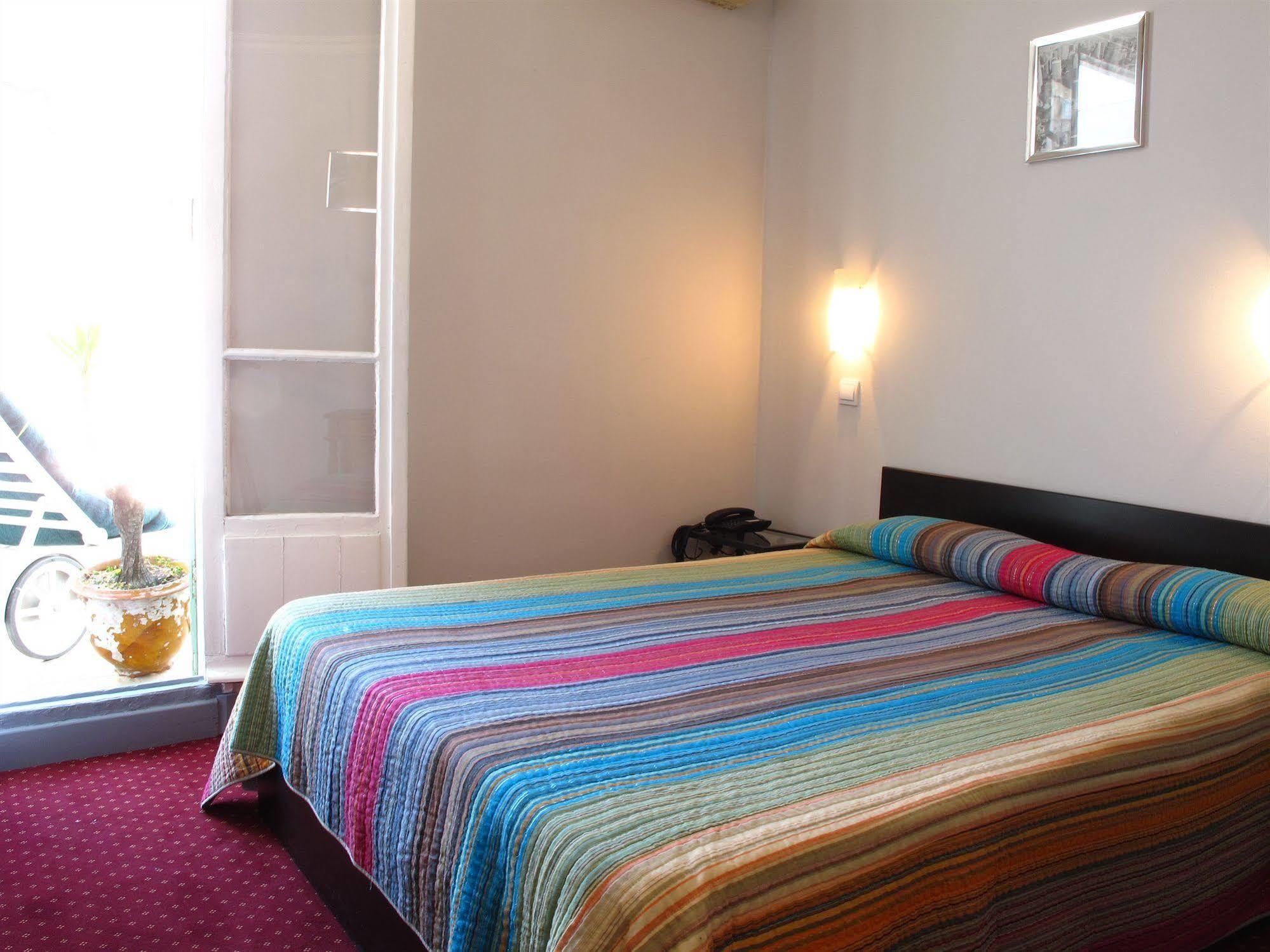 Marly's Hotel 2*
