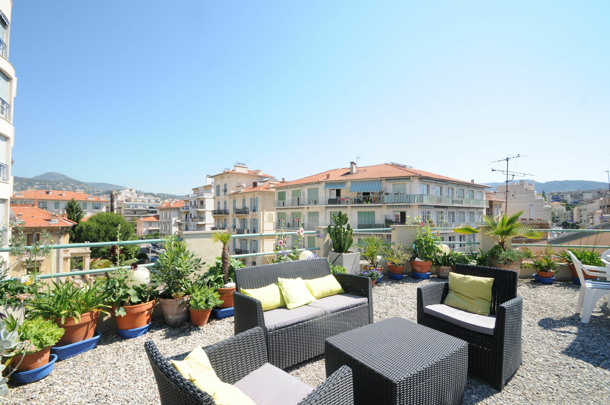 Exceptionnel Rooftop Apartment *