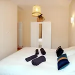 Apartment Le Jardin Du Port Nice