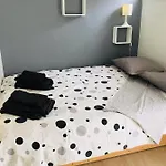 Le Californie Cote D'azur Les Pieds Dans L'eau Apartment