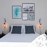 7 Medecin - Place Massena - 2p - Lumineux - Climatise * Nice