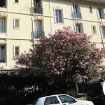 Chez Particulier Centre - *