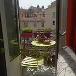 Room In The Charming 30S Building