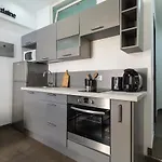 Feel Home - France 15