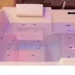 Privatif Sauna Jaccuzi 4*