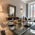 Nestor&Jeeves - Massena Lounge - Hyper Center - By Sea