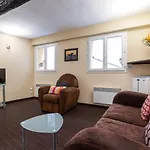 Atypical Cozy 1 Bdr Old Town