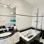 Apartment Joli Spacieux A 3 Min A Pied De La