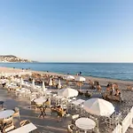 Promenade, 2Pieces Chic Et Clim Avec Terrasse