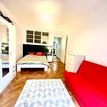 Nice Superbe Appartement A 600 Metre De La Mer