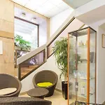 Le Noailles Gare Hotel