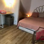 Appartement Zen Avec Patio Et Climatisation, En Centre-Ville