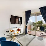 Blue Light Terrace - Nice Port