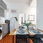 Apartment Lovely 1 Bdr In Harbor Area *