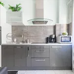 Apartment Notre Dame - Huge Sunny Modern 2br Flat - Terrace