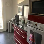Bright Nest With Terrace And View In Nice