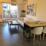 Bright Nest With Terrace And View In Nice
