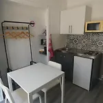 Apartment Climatises Proche *