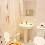 Large 2br Sunny 20 Meter Terrace Parking Shops *