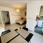 Joli Studio Avec Terrasse