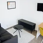 Twenty Business Flats Angely Hotel 3*