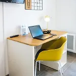 Twenty Business Flats Angely 3* Nice
