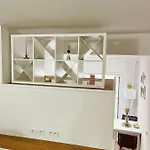 Bright Studio Ideal For Couple In Nice