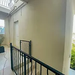 Bright Studio Ideal For Couple In Nice
