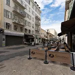 Azur Apartment On Massena Street