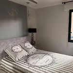 Apartment-avenue Des Fleurs - 06000