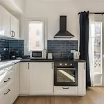 Renovated Apartment Near The Beach
