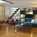 Large 5 Room Apartment With 3 Shower Rooms And Air Con.