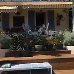 Nice Centre, Piscine, Intime, En Villa Ancienne